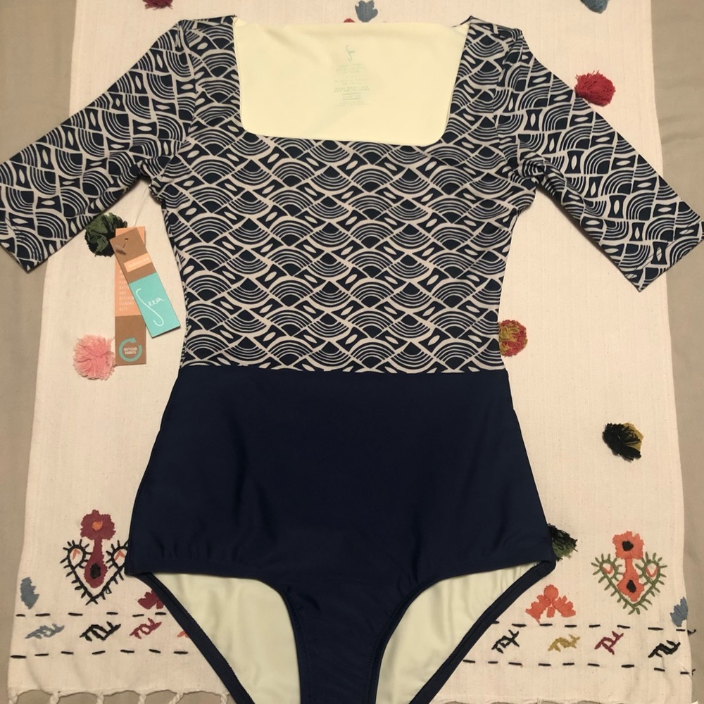 Seea Zuma Surfsuit Swimsuit Boro XS New